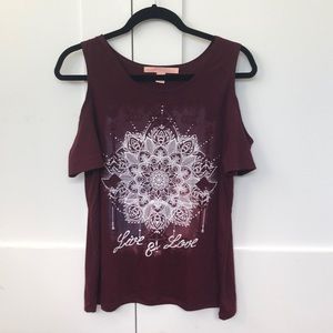 Mandala patterned off the shoulder tshirt